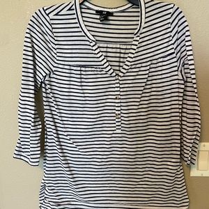 Bundle of two H&M quarter sleeve top